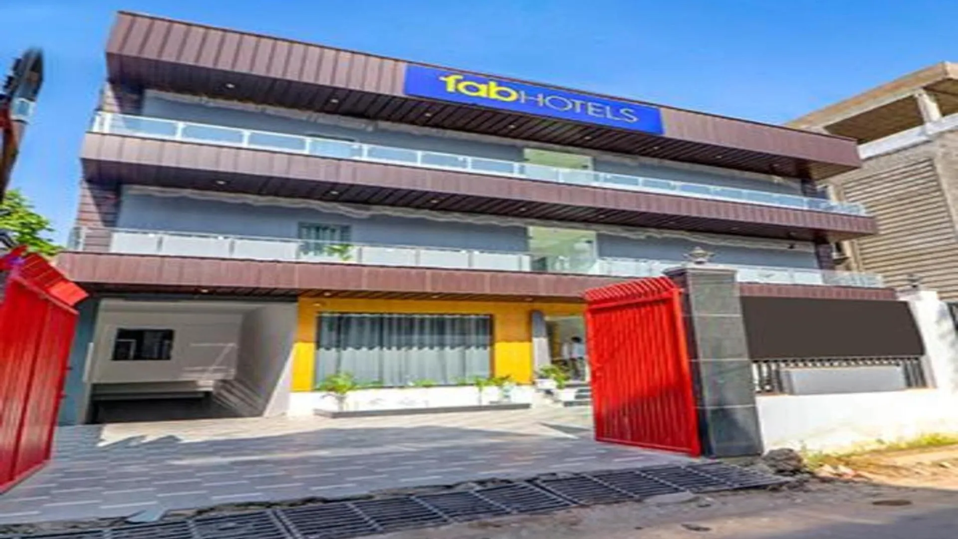 Fabhotel Premium Kashi Varanasi Hotel